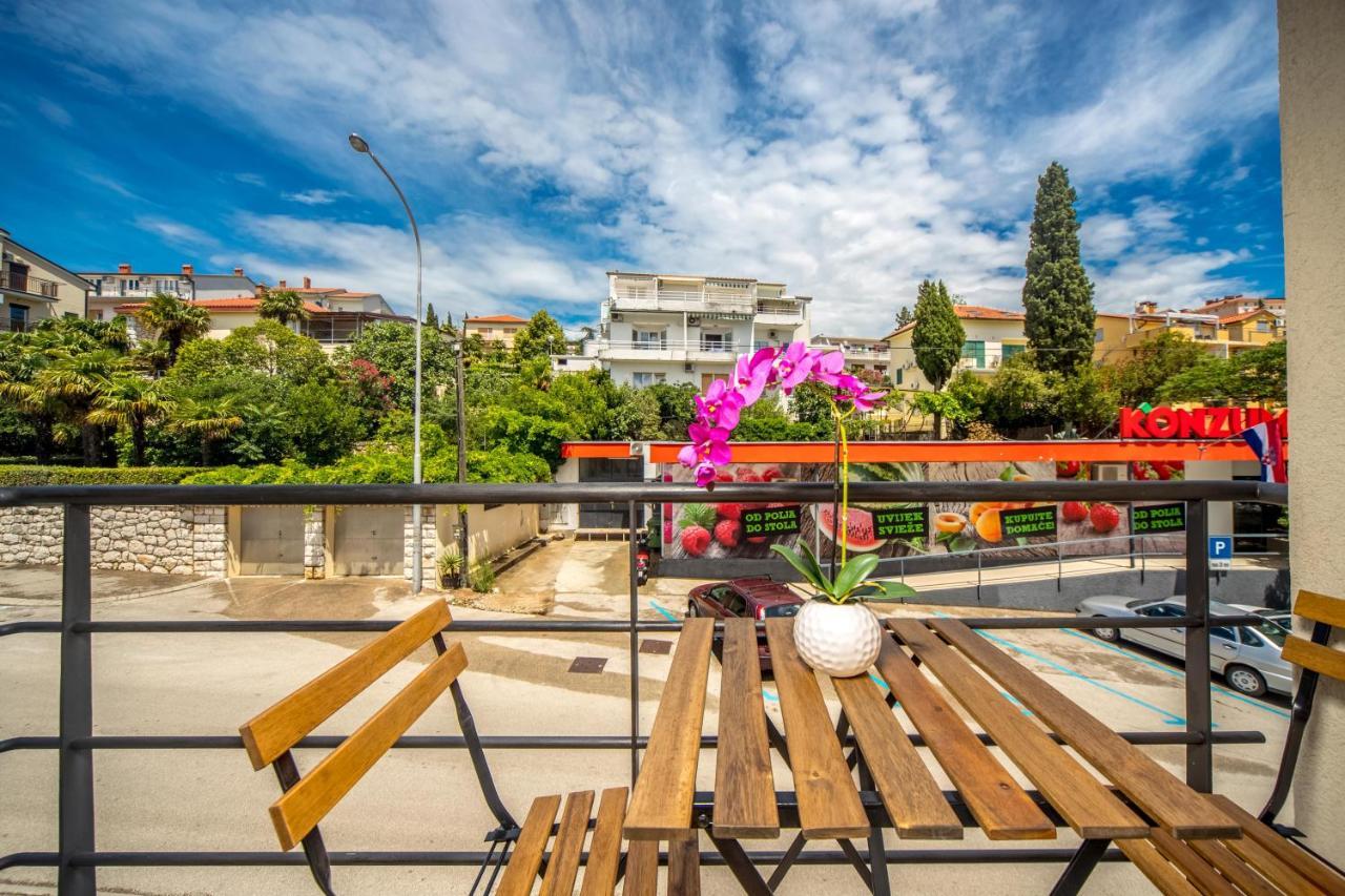 Apartments Sax Crikvenica Exterior foto